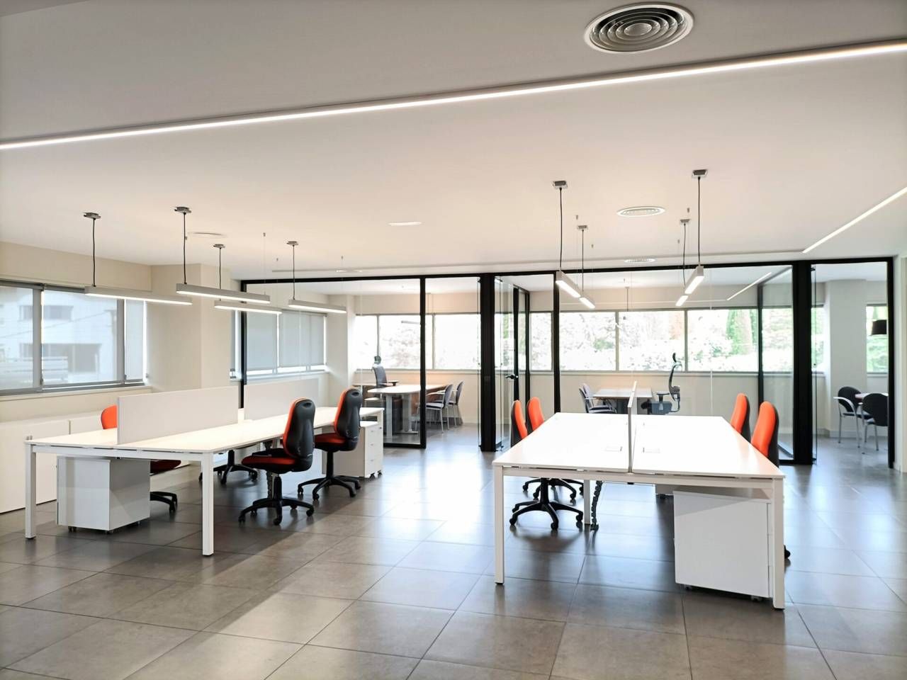 Office to rent in Vic  with Air Conditioner