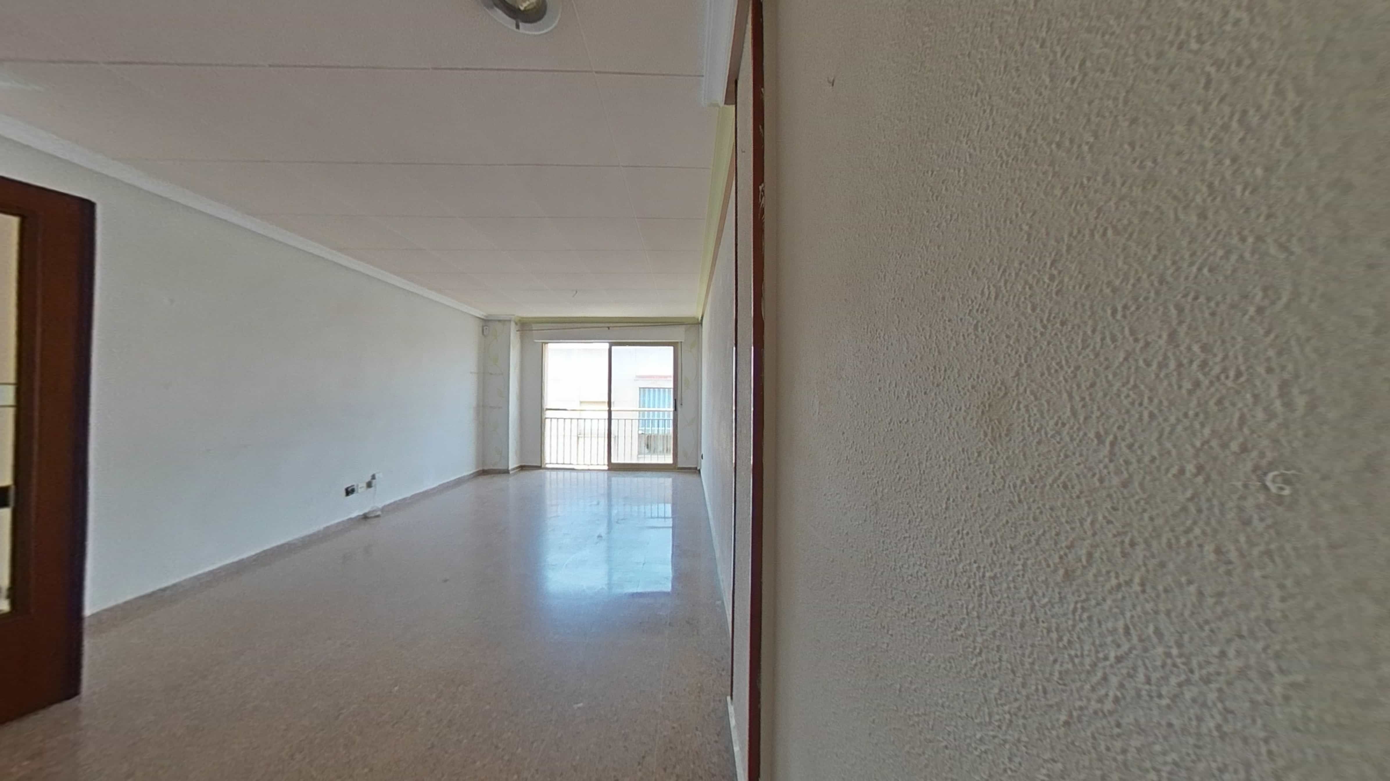 Piso en venta en Aspe con Balcón