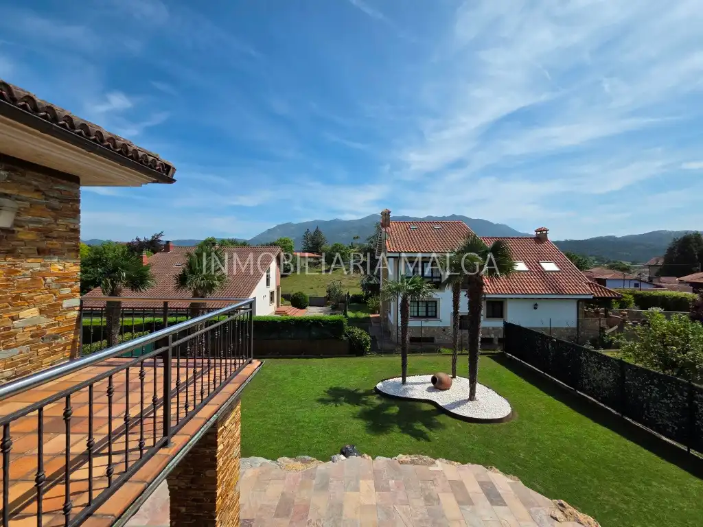 Terrace of Houses for sale in Colunga  with Heating, Private garden and Parquet flooring