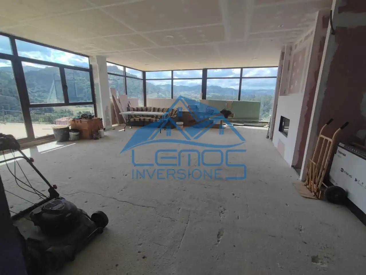 Living room of Houses for sale in Candamo  with Air Conditioner, Private garden and Terrace