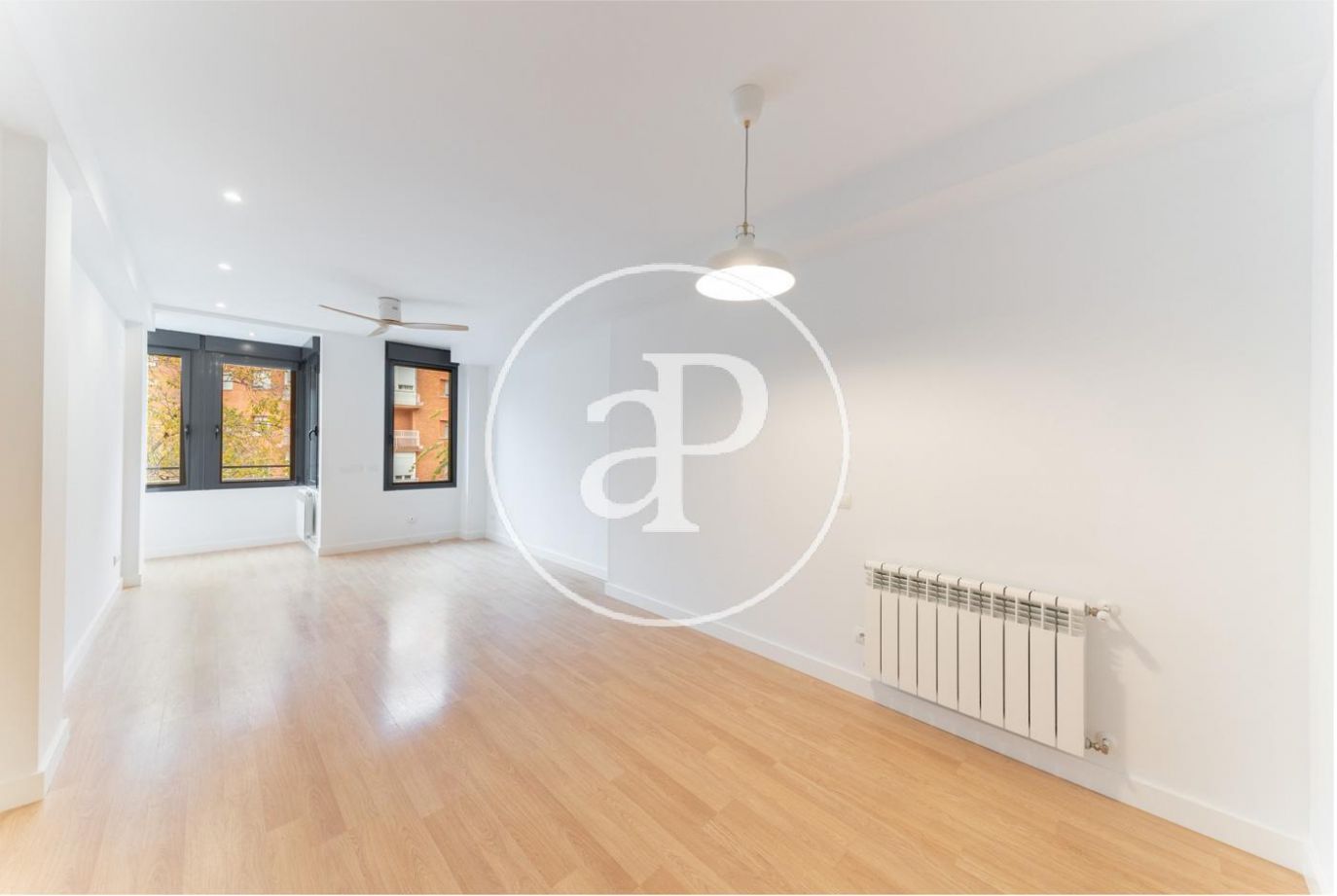 Flat to rent in  Madrid Capital  with Air Conditioner, Heating and Pets allowed