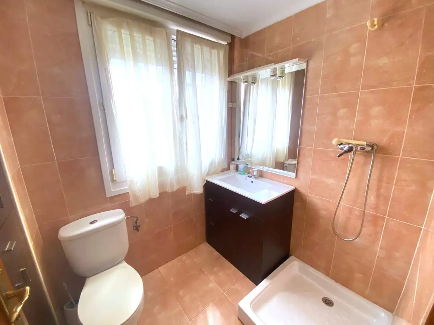 Baño de Casa o chalet en venta en Castro-Urdiales con Calefacción, Jardín privado y Terraza