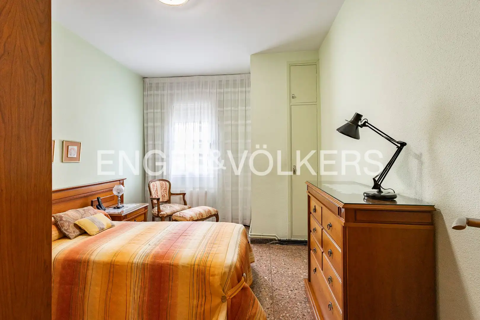 Bedroom of Flat for sale in Barcelona  with Air Conditioner, Heating and Balcony
