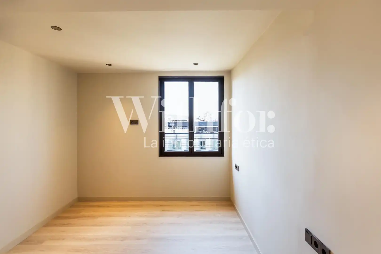 Habitación de Ático en venta en Barcelona con Calefacción, Terraza y Balcón