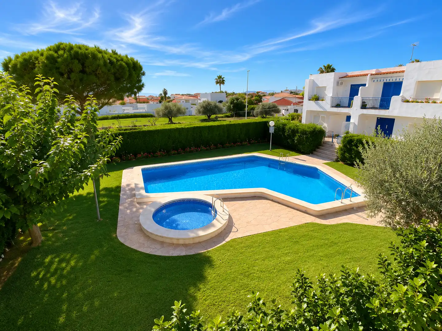 Piscina de Apartament en venda en Vinaròs amb Aire condicionat, Terrassa i Piscina comunitària
