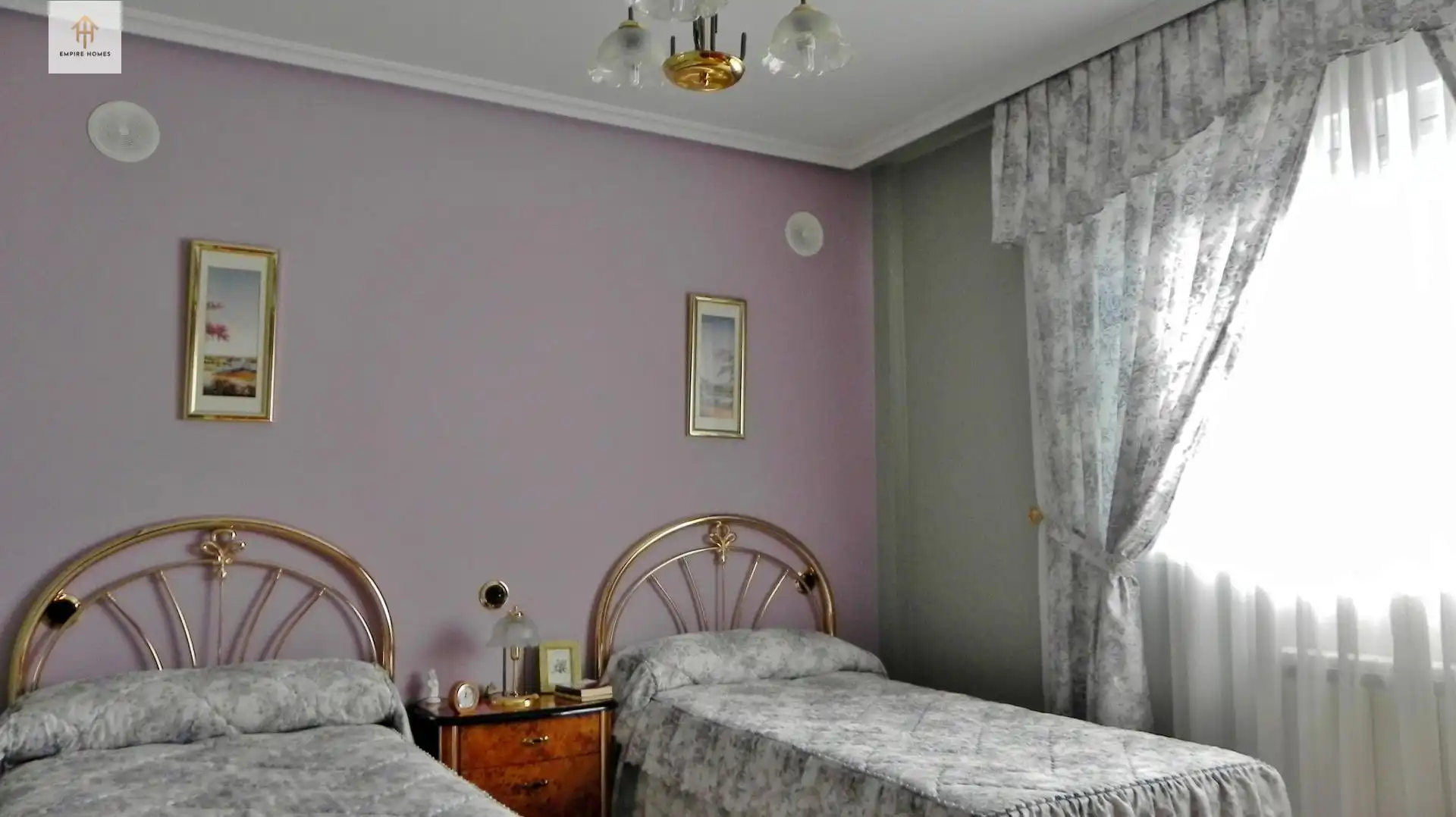 Dormitori de Casa o xalet en venda en Cáceres amb Aire condicionat, Calefacció i Jardí privat