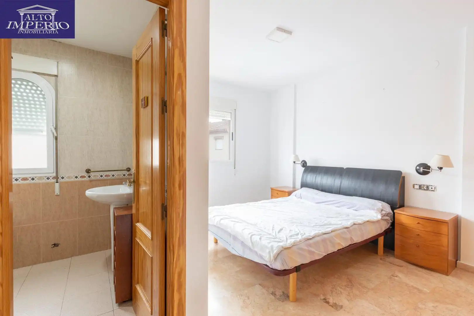 Casa adosada en venta en MARTE, 21, Ogíjares