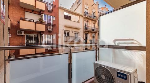 Foto 5 de Piso en venta en El Camp de l'Arpa del Clot, Barcelona