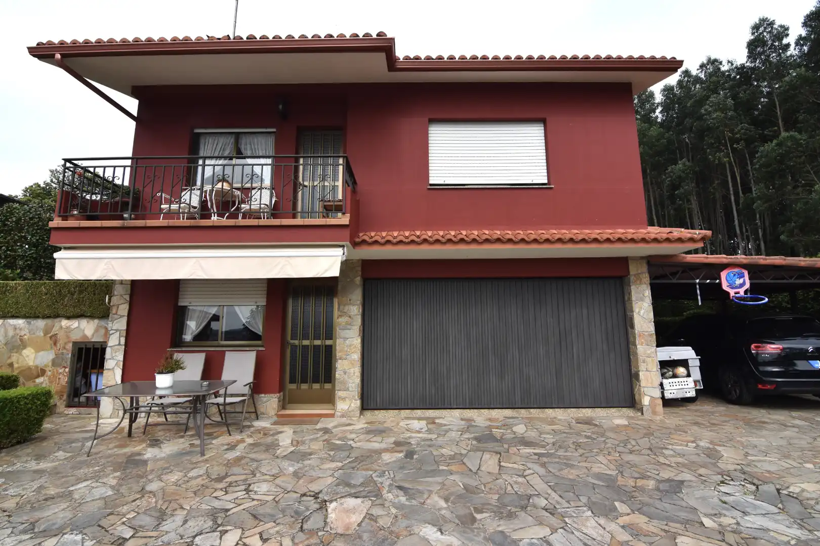 Vista exterior de Casa o chalet en venta en Oleiros con Calefacción, Jardín privado y Parquet