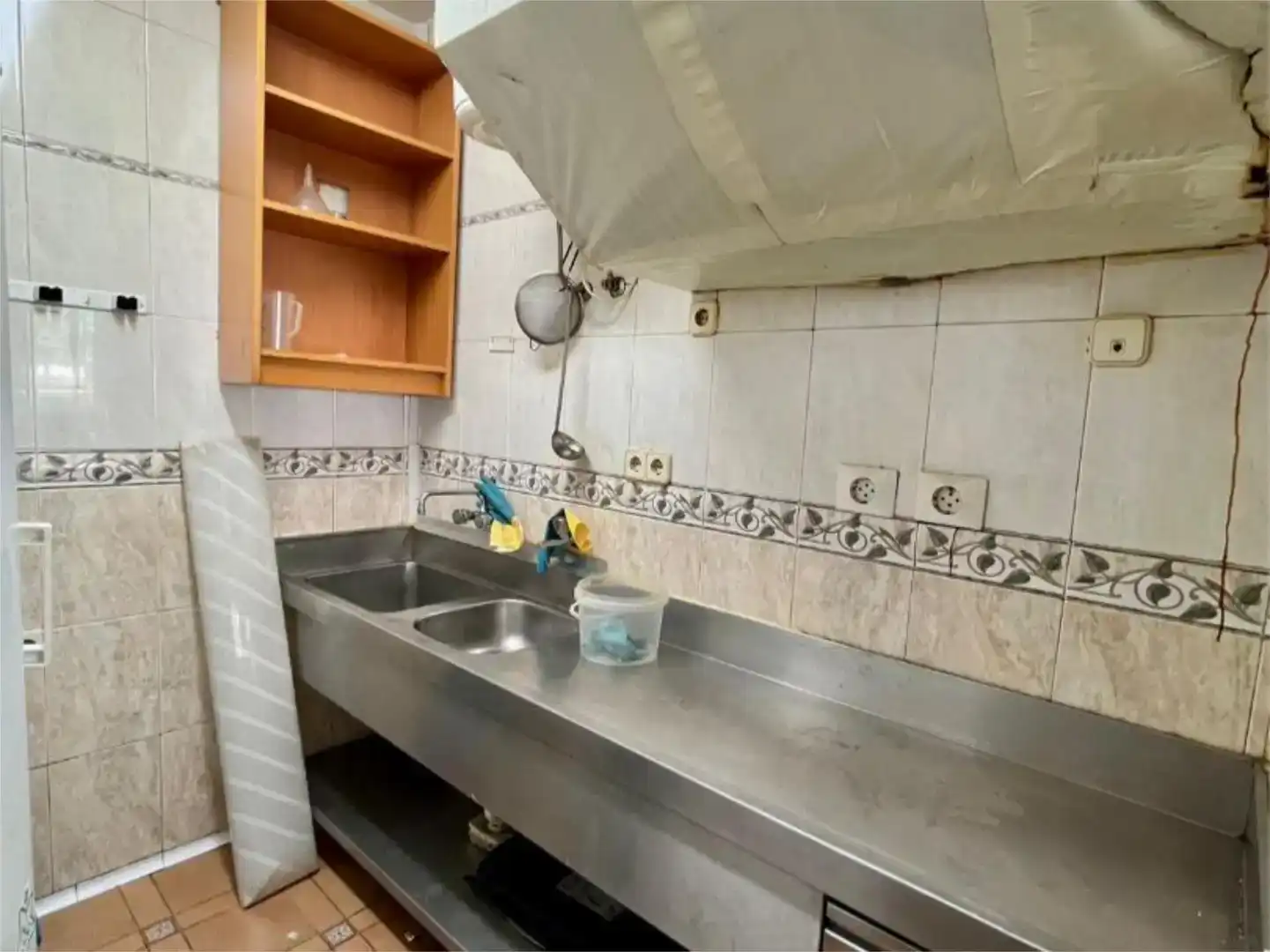 Cuina de Local en venda en Madrid amb Moblat