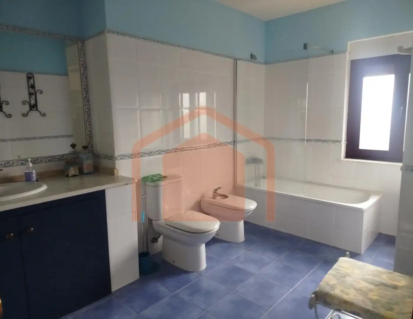 Badezimmer von Country house zum Verkauf in Cipérez mit Klimaanlage, Heizung und Terrasse
