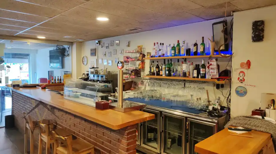 Business premises for transfer in Poblenou, imagen 5