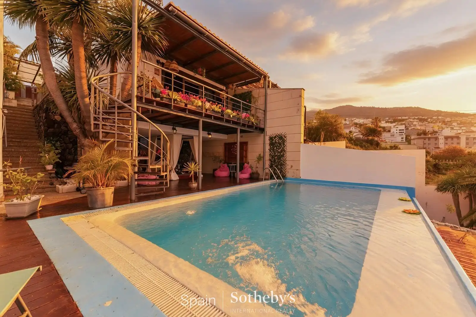 Piscina de Casa o xalet en venda en Santa Úrsula amb Aire condicionat, Calefacció i Jardí privat