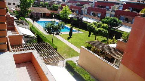 Foto 3 de Casa adosada de alquiler en Alpicat, Lleida