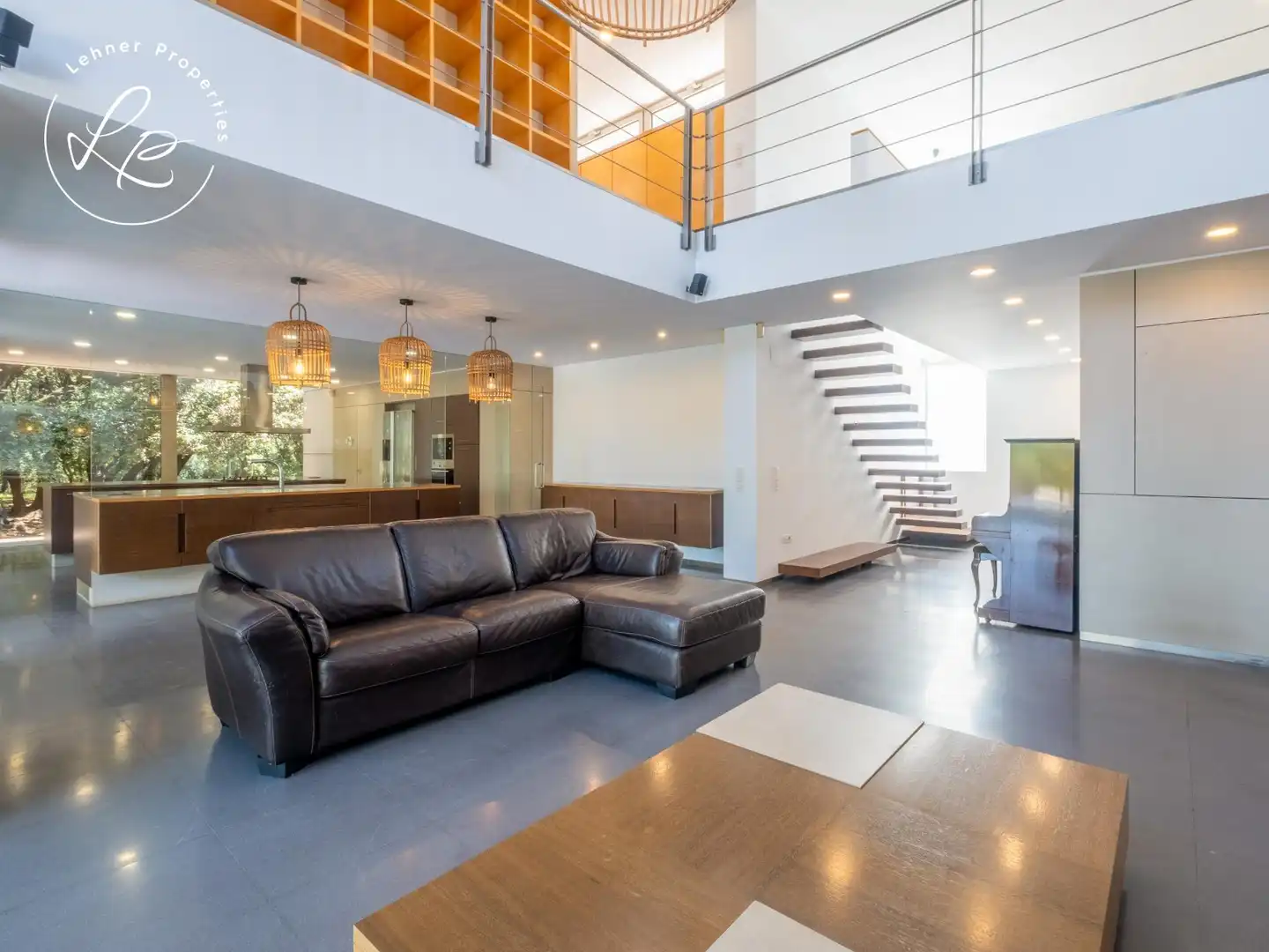 Sala de estar de Casa o chalet en venta en Avinyonet de Puigventós con Aire acondicionado, Calefacción y Jardín privado