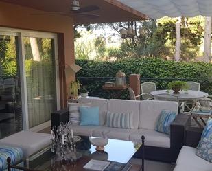 Terrassa de Casa adosada de lloguer en Marbella amb Aire condicionat, Jardí privat i Terrassa