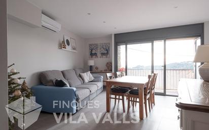 Living room of Single-family semi-detached for sale in Sant Feliu de Codines  with Heating, Private garden and Balcony