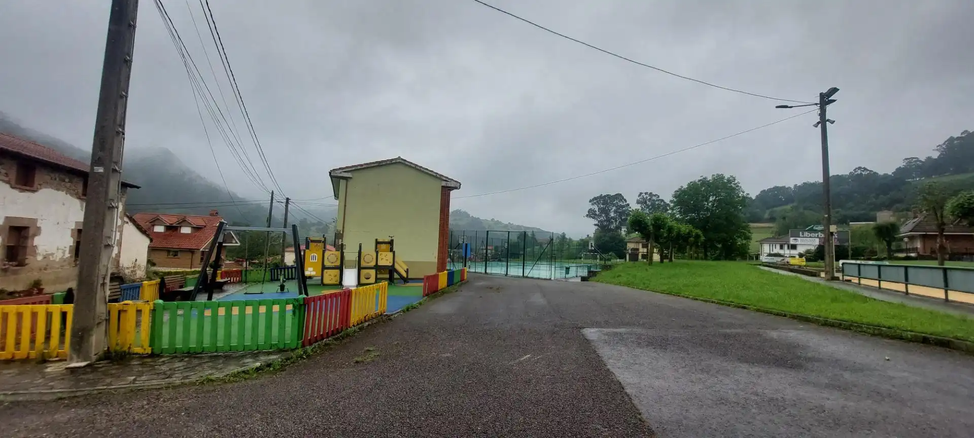 Vista exterior de Casa o chalet en venta en Puente Viesgo con Jardín privado