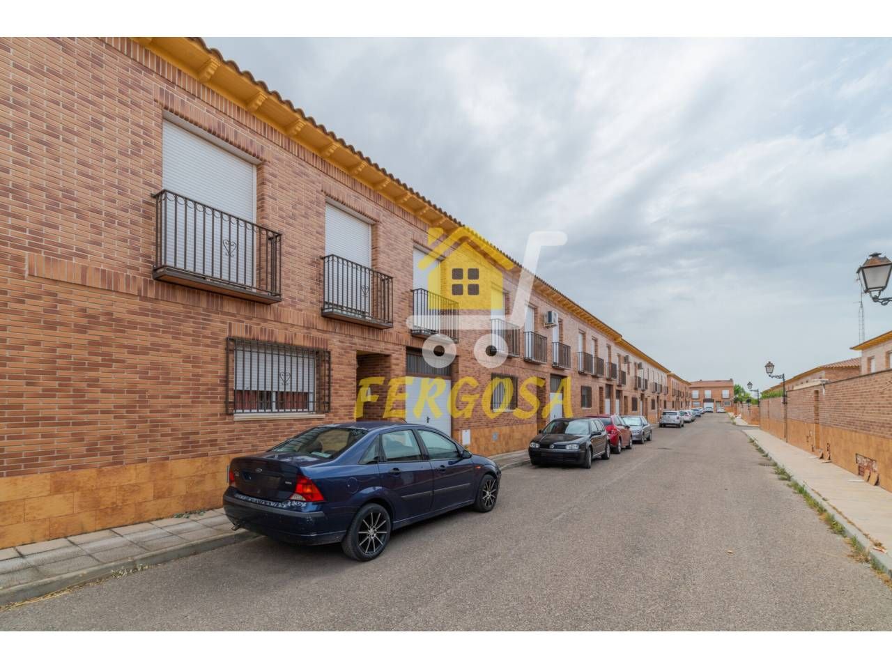 Exterior view of Single-family semi-detached for sale in Novés  with Private garden