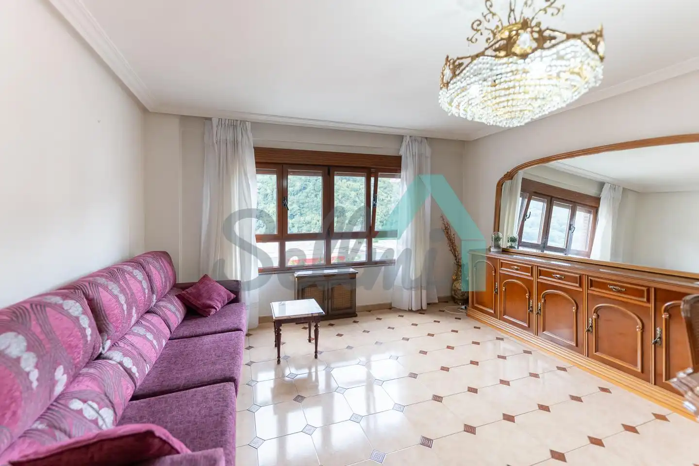 Sala de estar de Piso de alquiler en Aller con Calefacción, Trastero y Amueblado