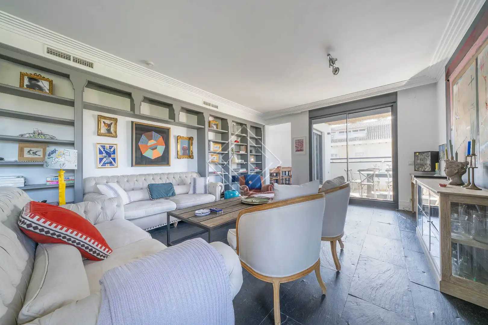 Sala d'estar de Àtic de lloguer en Madrid amb Aire condicionat, Calefacció i Terrassa