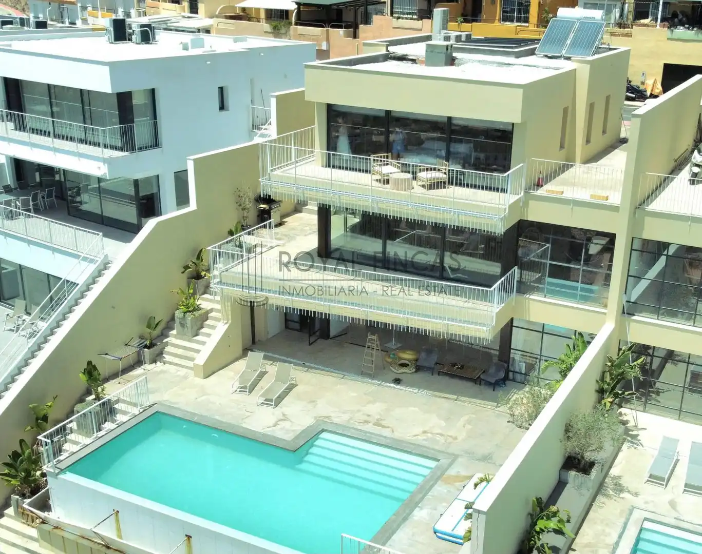 Exterior view of Detached homes for sale in Benalmádena  with Air Conditioner, Terrace and Swimming Pool