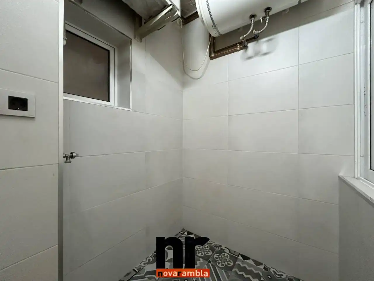 Baño de Piso en venta en Ripollet con Aire acondicionado y Parquet