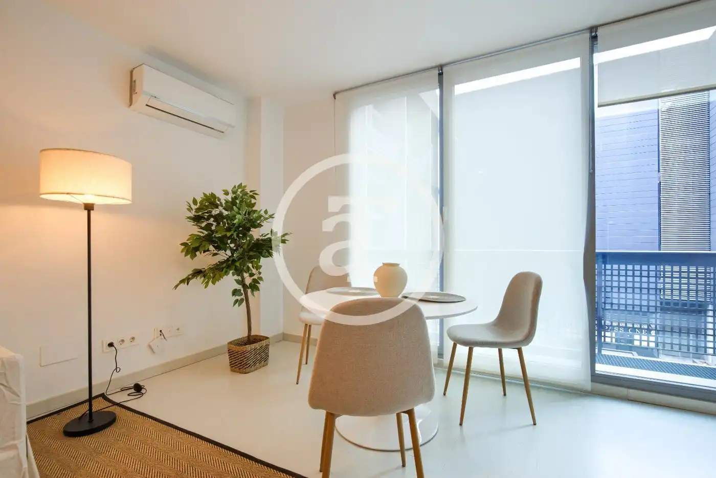 Exterior view of Duplexes for rent in Madrid  with Air Conditioner, Heating and Furnished