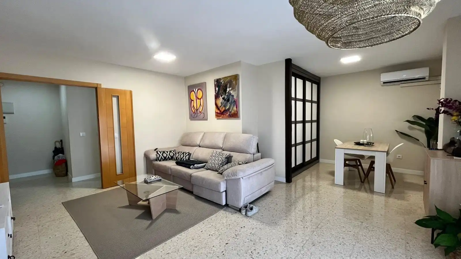 Sala d'estar de Pis en venda en Sevilla amb Aire condicionat i Moblat