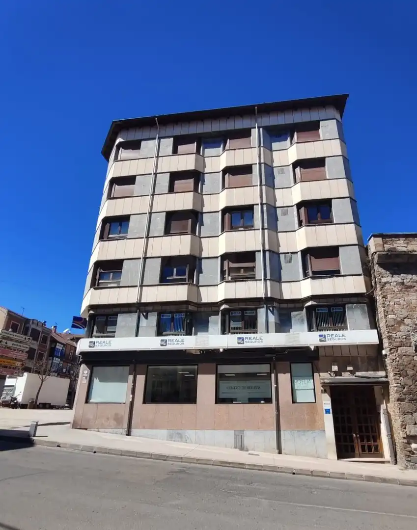 Vista exterior de Àtic en venda en Astorga