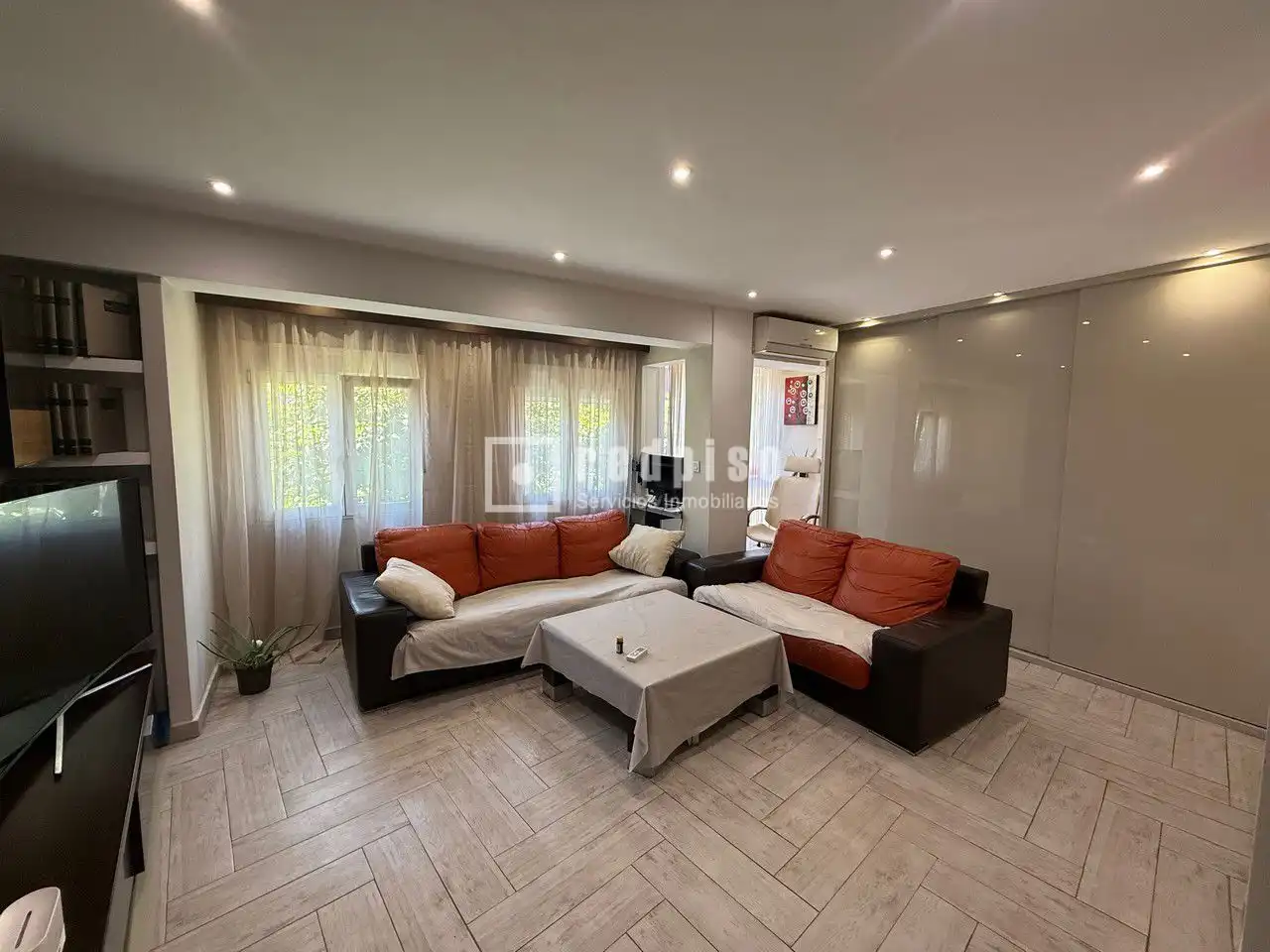 Living room of Flat for sale in Valencia  with Air Conditioner and Heating
