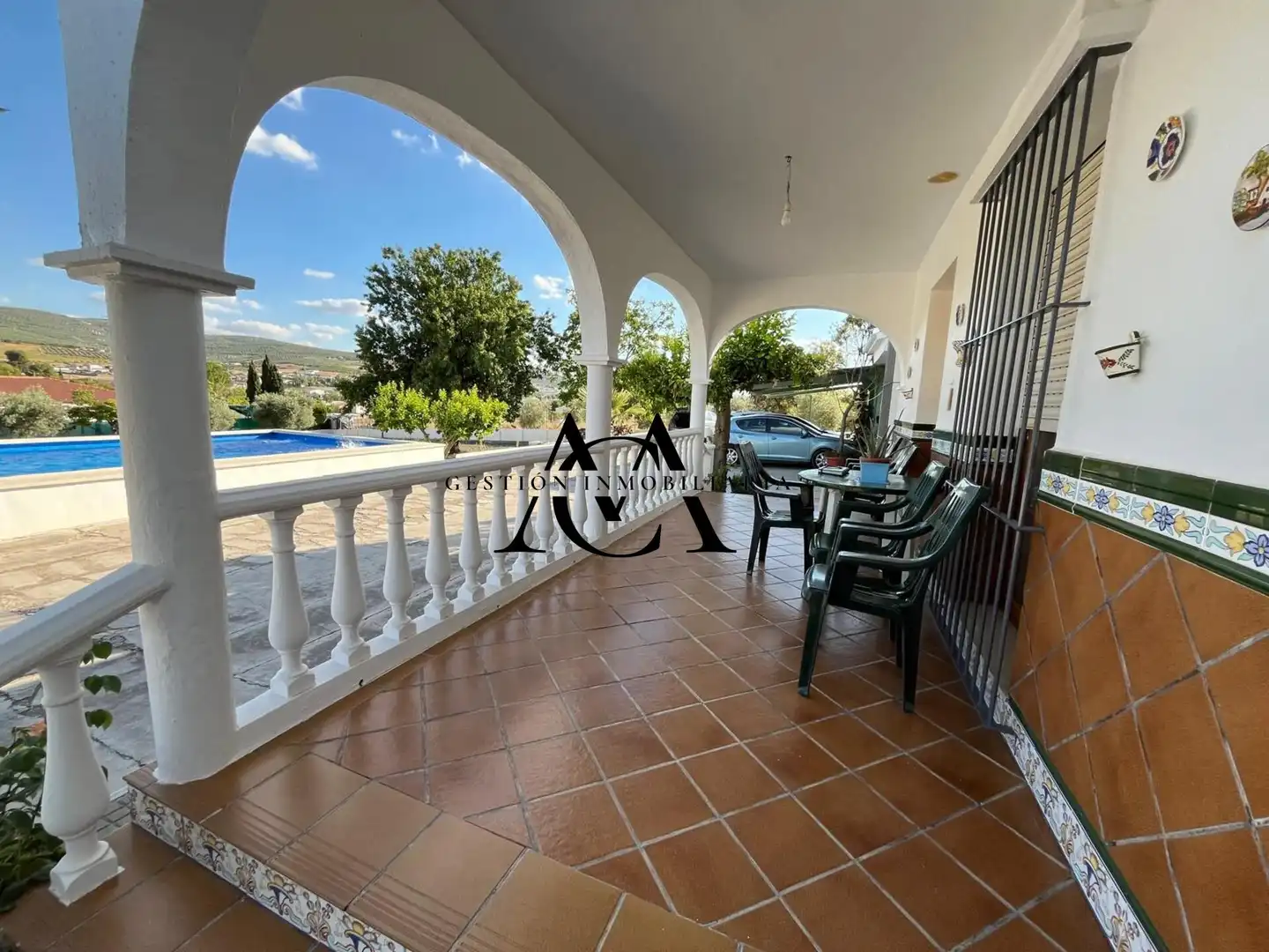 Vista exterior de Casa o chalet en venta en Lucena con Terraza y Amueblado