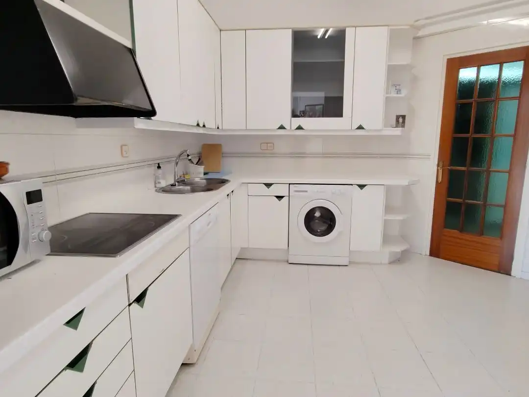 Piso con ascensor en venta en Passeig de la Devesa 1, imagen 2
