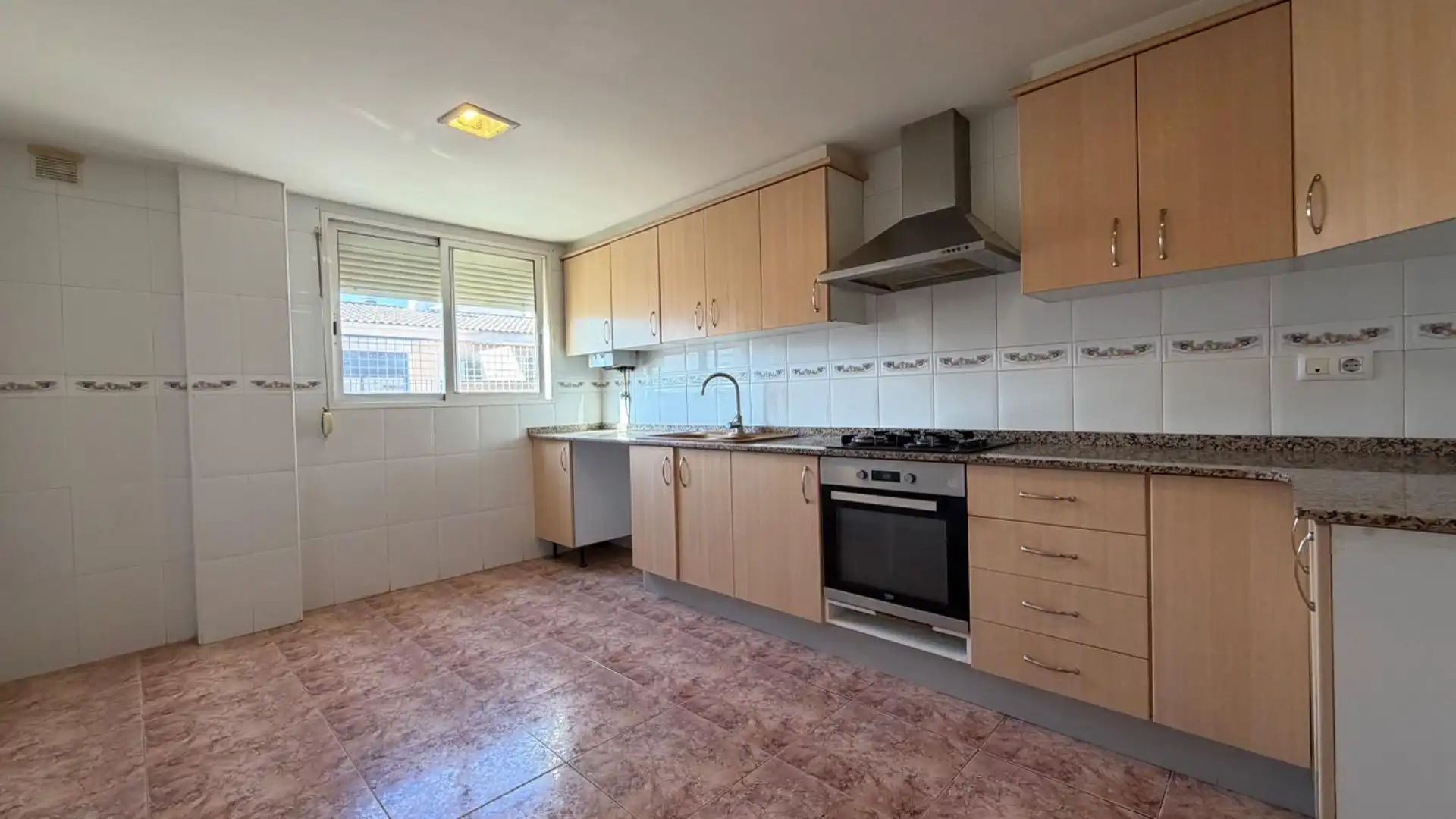 Küche von Wohnung zum Verkauf in Llíria mit Terrasse, Abstellraum und Balkon