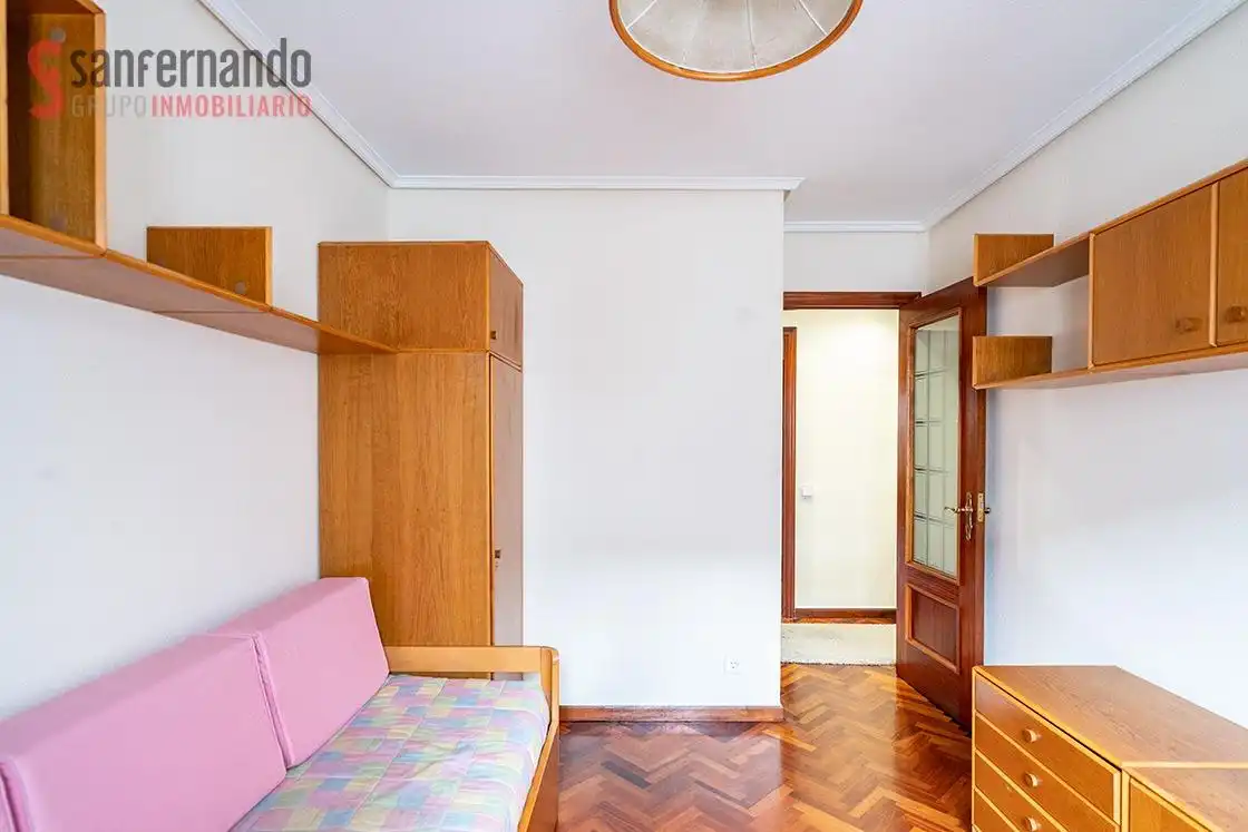 Schlafzimmer von Wohnung zum Verkauf in Santander mit Heizung, Parkett und Abstellraum