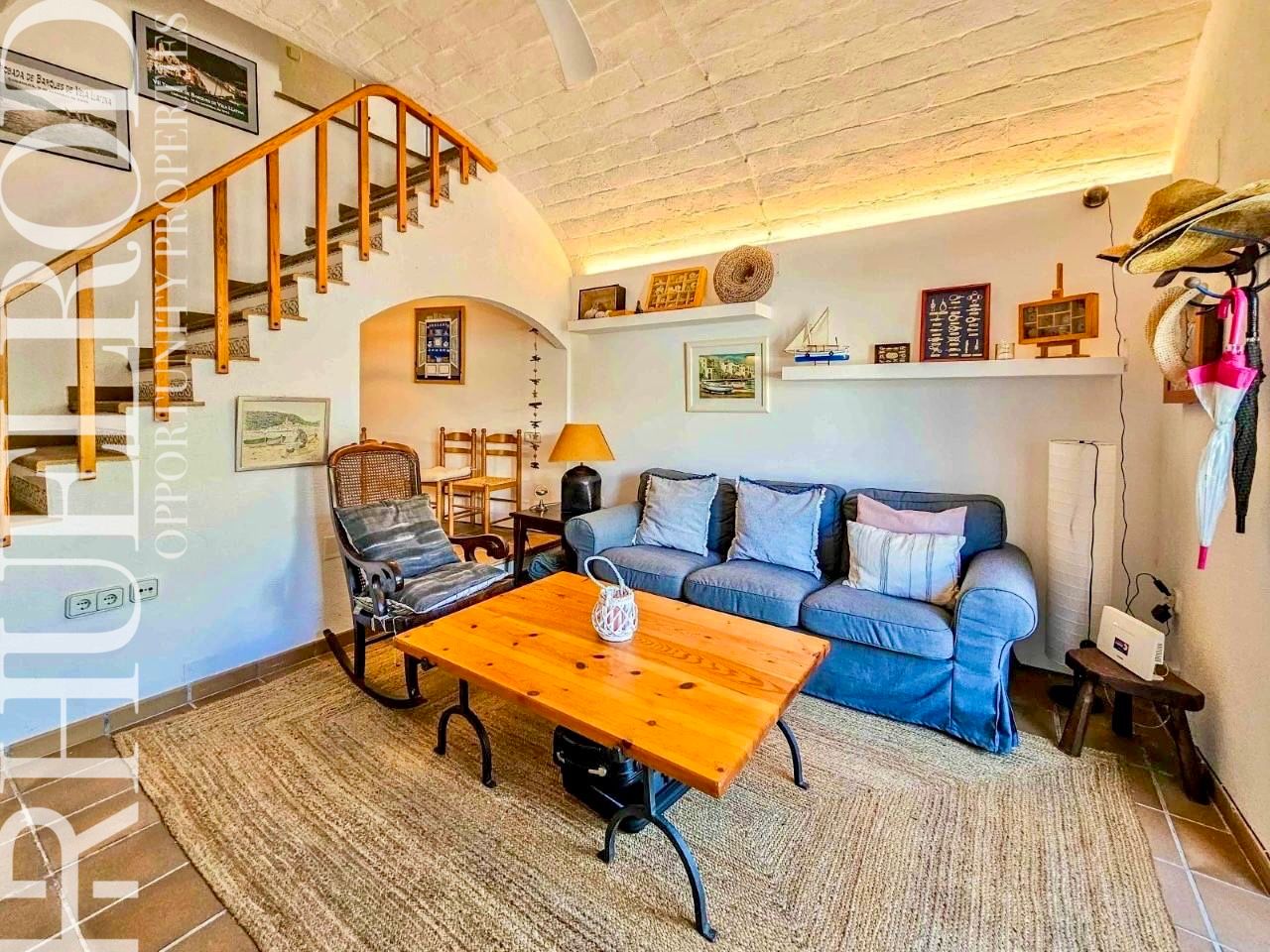 Living room of House or chalet for sale in Cadaqués  with Furnished, Oven and Internet