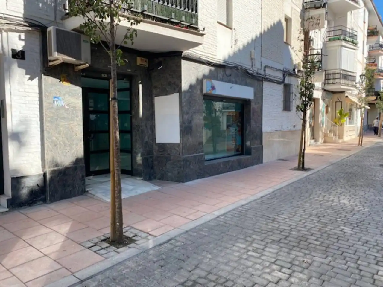Locale commerciale in affitto a Estepona Pueblo, imagen 3
