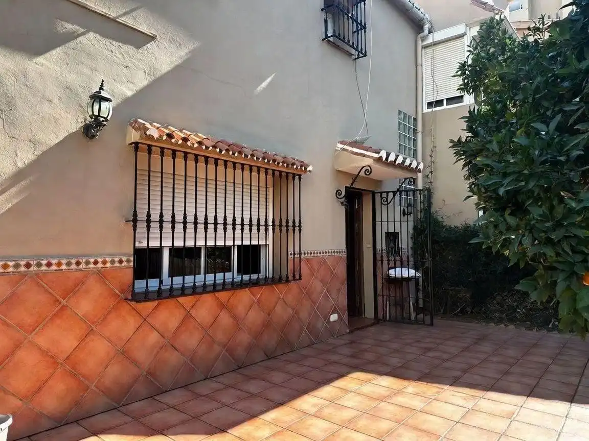 Vista exterior de Casa adosada en venta en Campo de Mijas