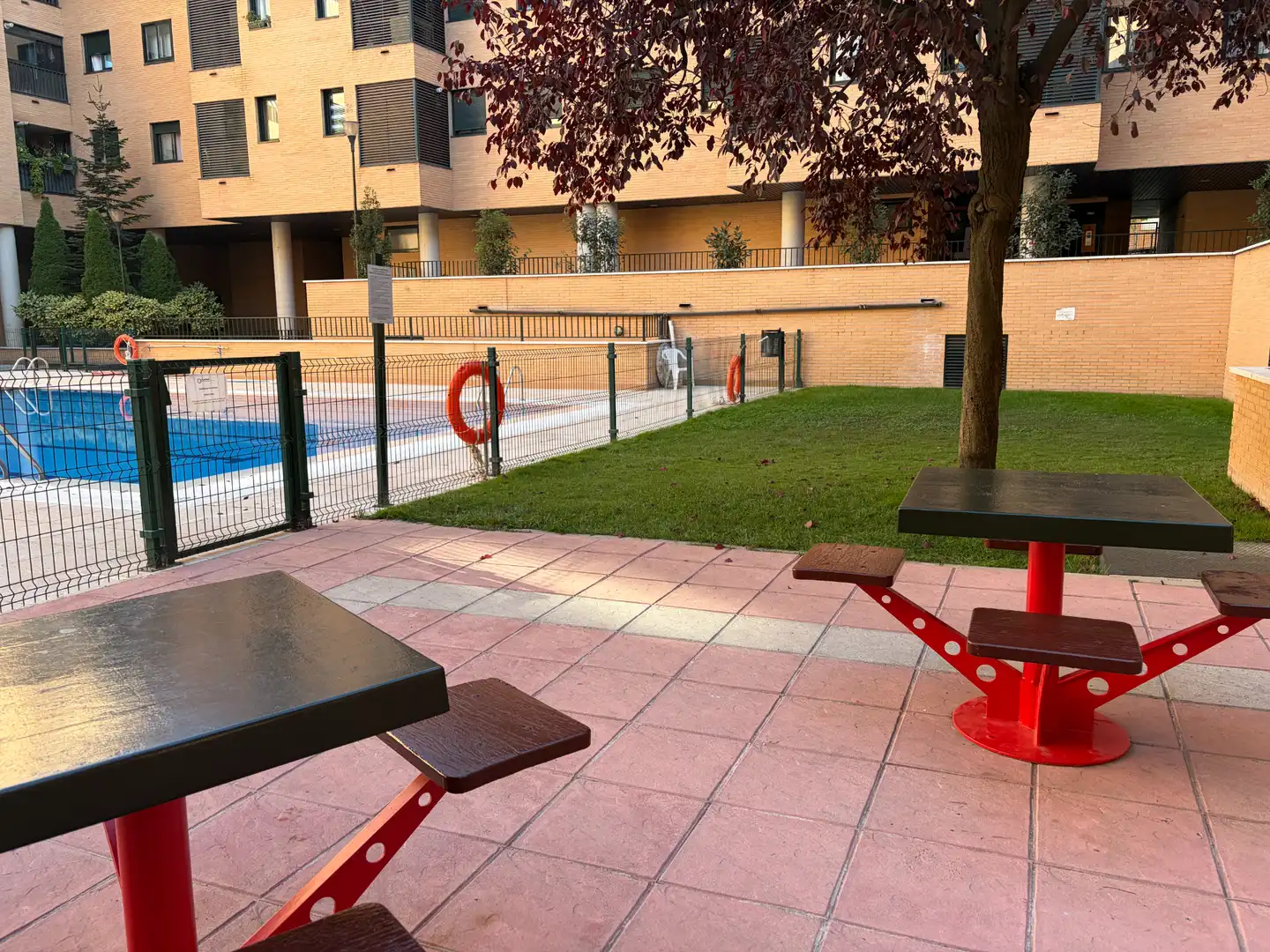 Piso con piscina en venta en Paseo de Valdelasfuentes, imagen 2