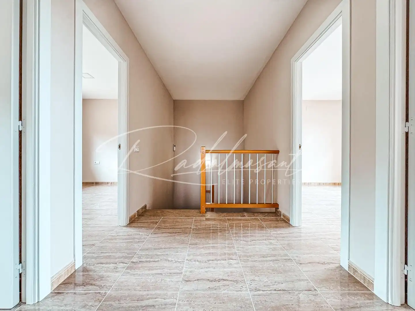 Einfamilien-Reihenhaus zum Verkauf in Alcover mit Privatgarten und Terrasse