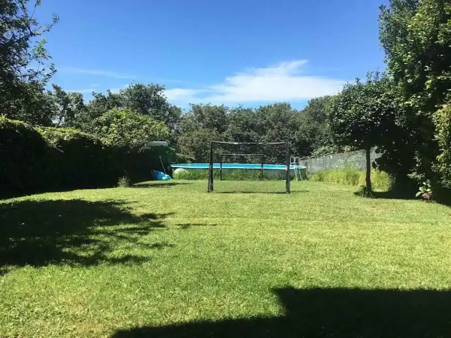 Piscina de Casa o xalet de lloguer en Vigo  amb Piscina i Balcó