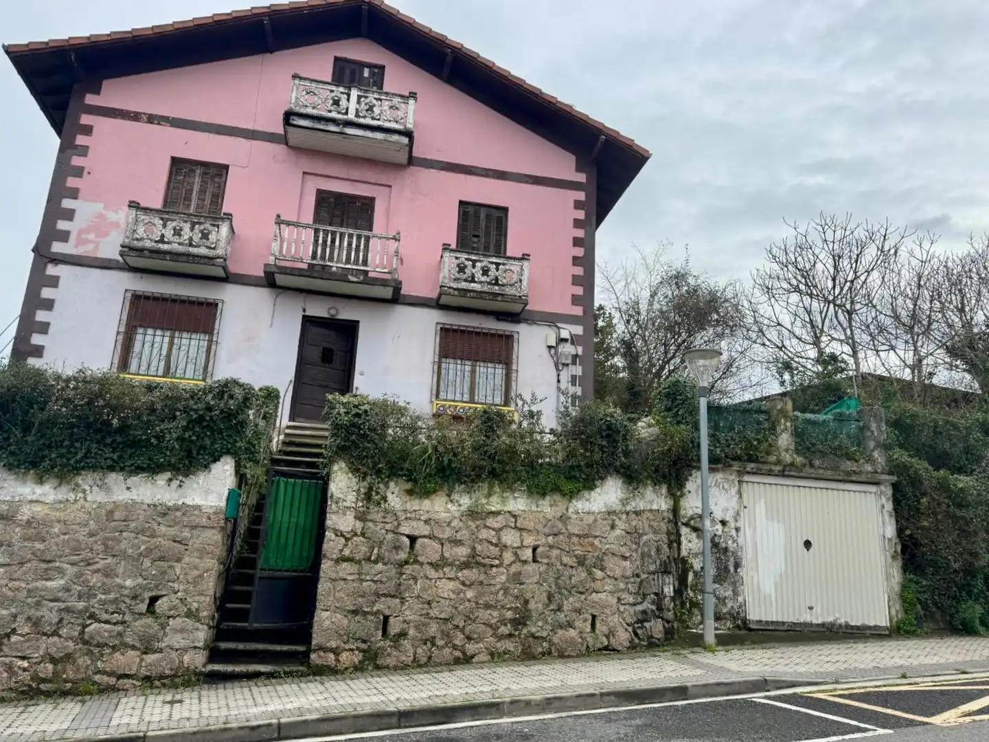 Vista exterior de Casa o chalet en venta en Astigarraga con Calefacción, Jardín privado y Amueblado
