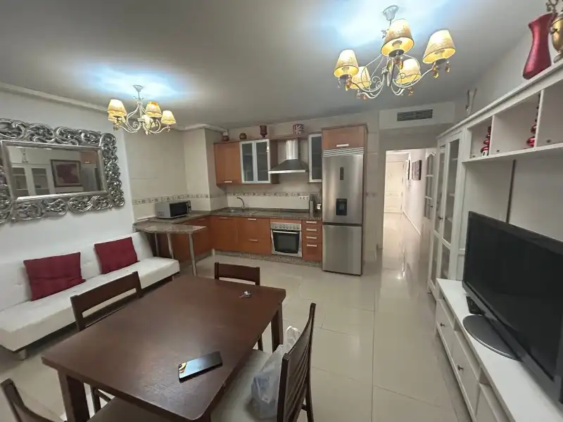 Cocina de Planta baja en venta en Fuengirola con Aire acondicionado, Trastero y Microondas
