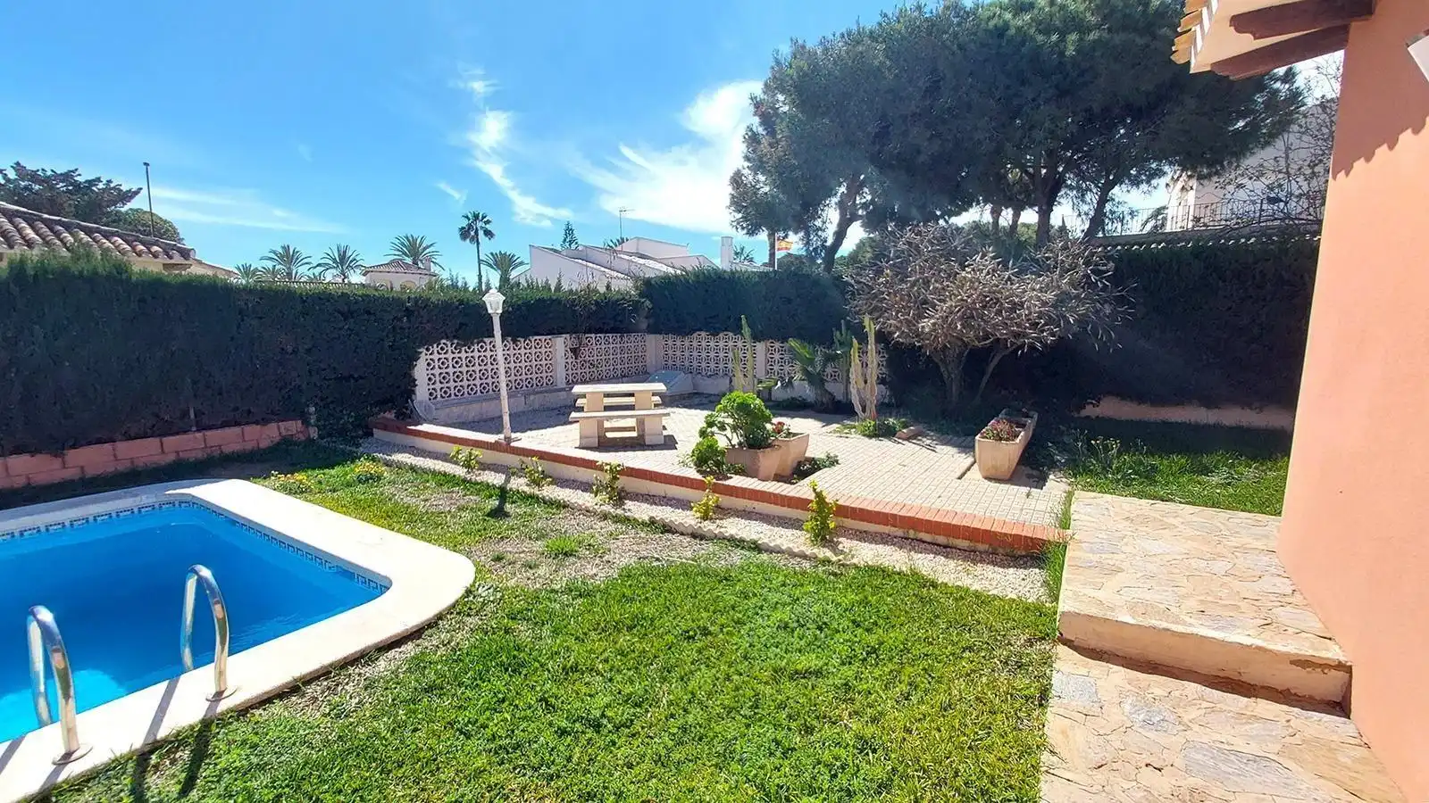 Jardí de Casa o xalet en venda en Orihuela amb Aire condicionat, Calefacció i Jardí privat