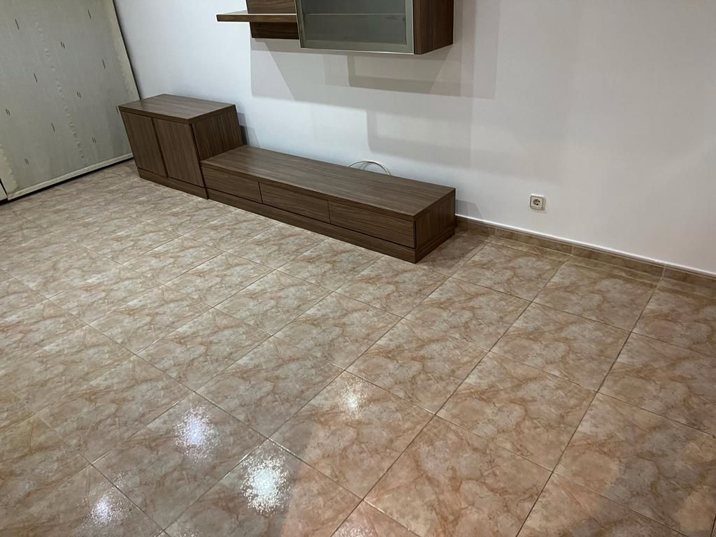 Flat for sale in Badalona  with Air Conditioner and Heating