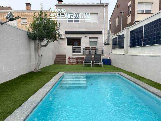 Casa-chalet en Venta en Les Comes