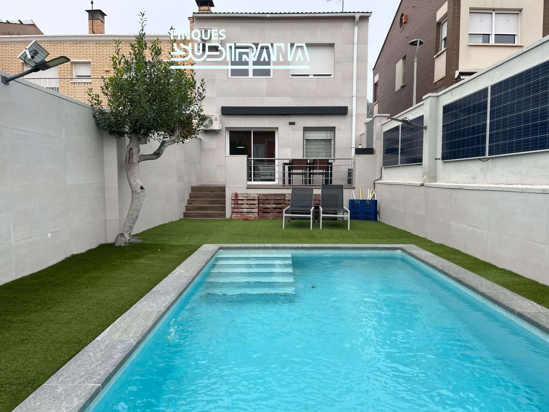 Piscina de Casa o xalet en venda en Igualada amb Aire condicionat, Calefacció i Jardí privat