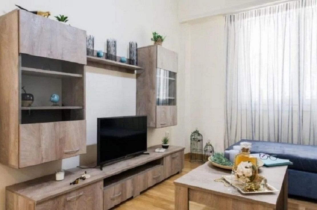 Sala d'estar de Pis de lloguer en  Zaragoza Capital amb Aire condicionat, Moblat i Es permeten mascotes