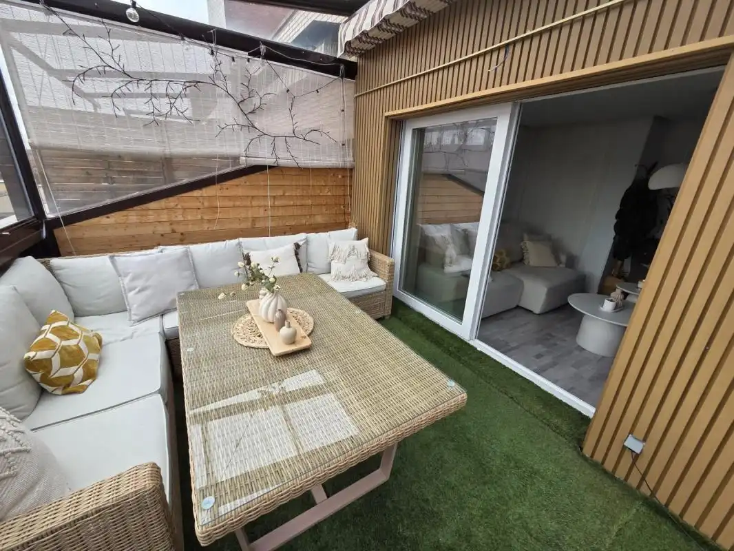 Terrace of Attic for sale in  Madrid Capital  with Air Conditioner, Heating and Private garden