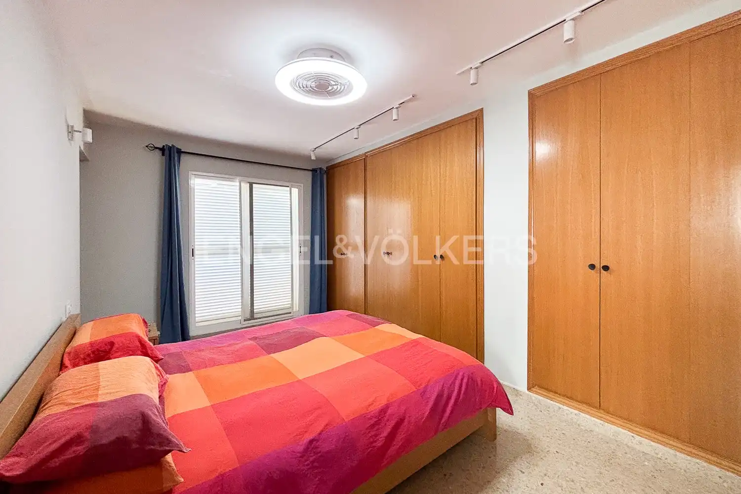 Bedroom of Detached homes for rent in La Pobla de Vallbona  with Air Conditioner, Heating and Private garden